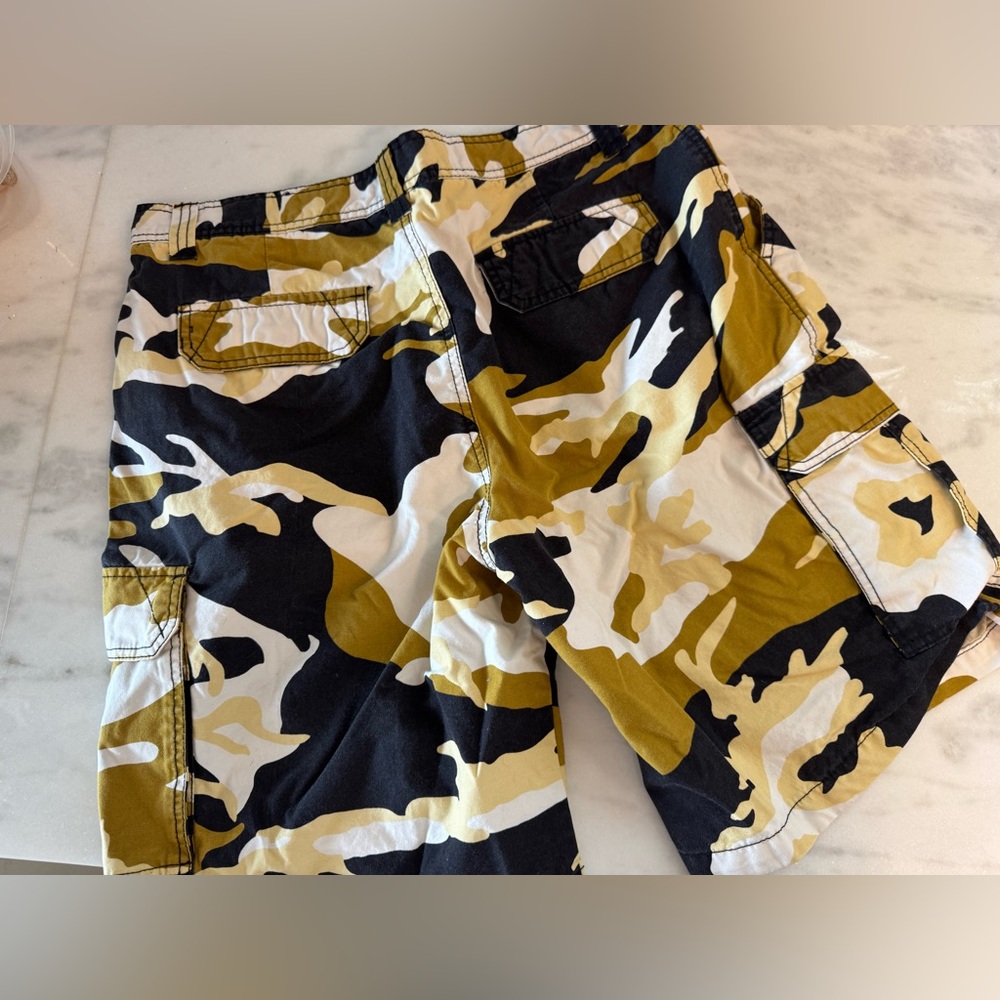 NFL shorts. Size 36 
Excellent condition cargo style -